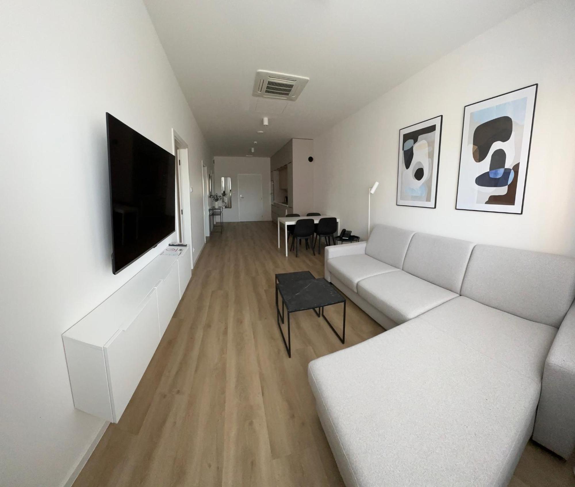 Hotel Kapitol Мост Экстерьер фото