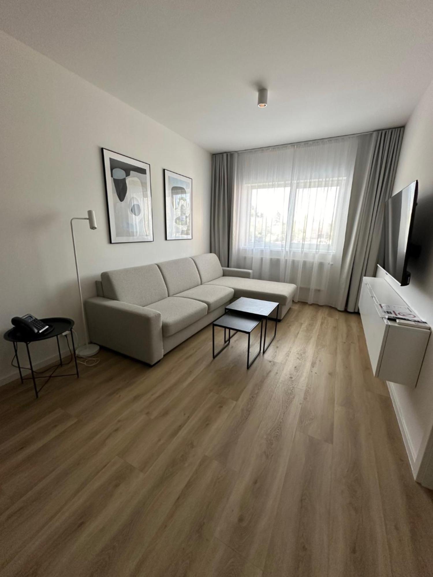 Hotel Kapitol Мост Экстерьер фото